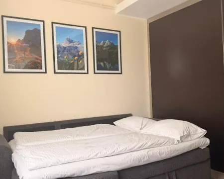 Apartma Anka *** *